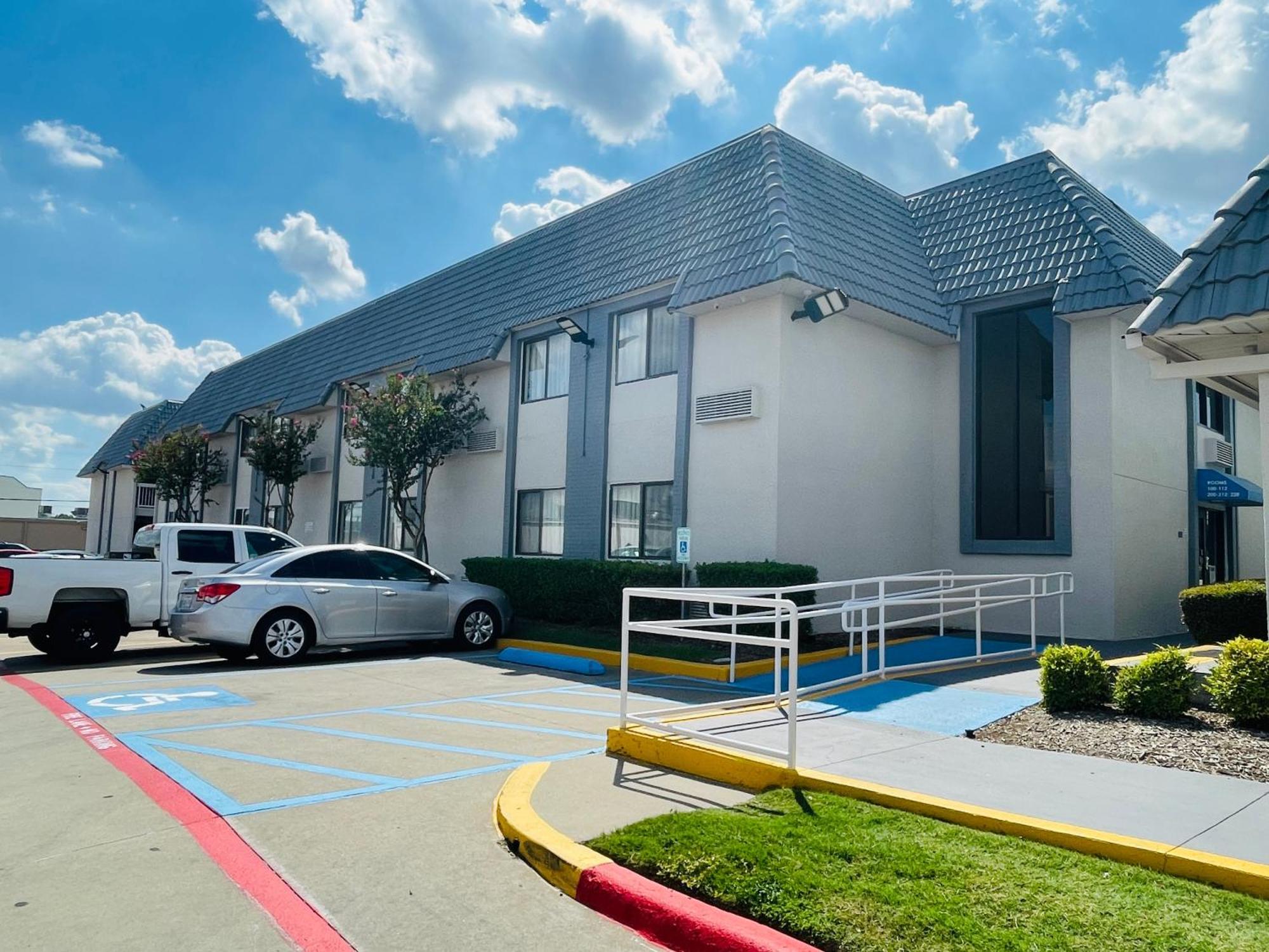 Hotel 6-duncanville, Tx - Dallas Duncanville